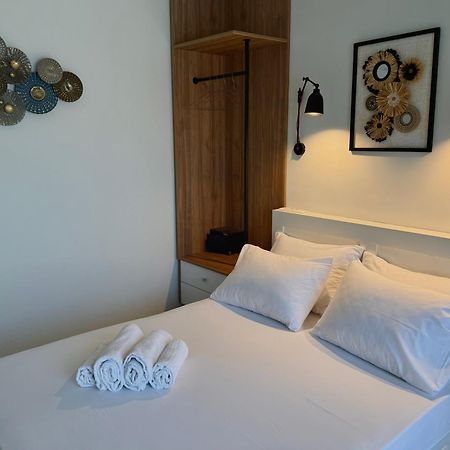 Kipos Suites & Apartments (Adults Only) เกนนาดี ห้อง รูปภาพ