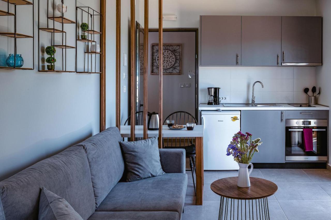 Kipos Suites & Apartments (Adults Only) เกนนาดี ภายนอก รูปภาพ