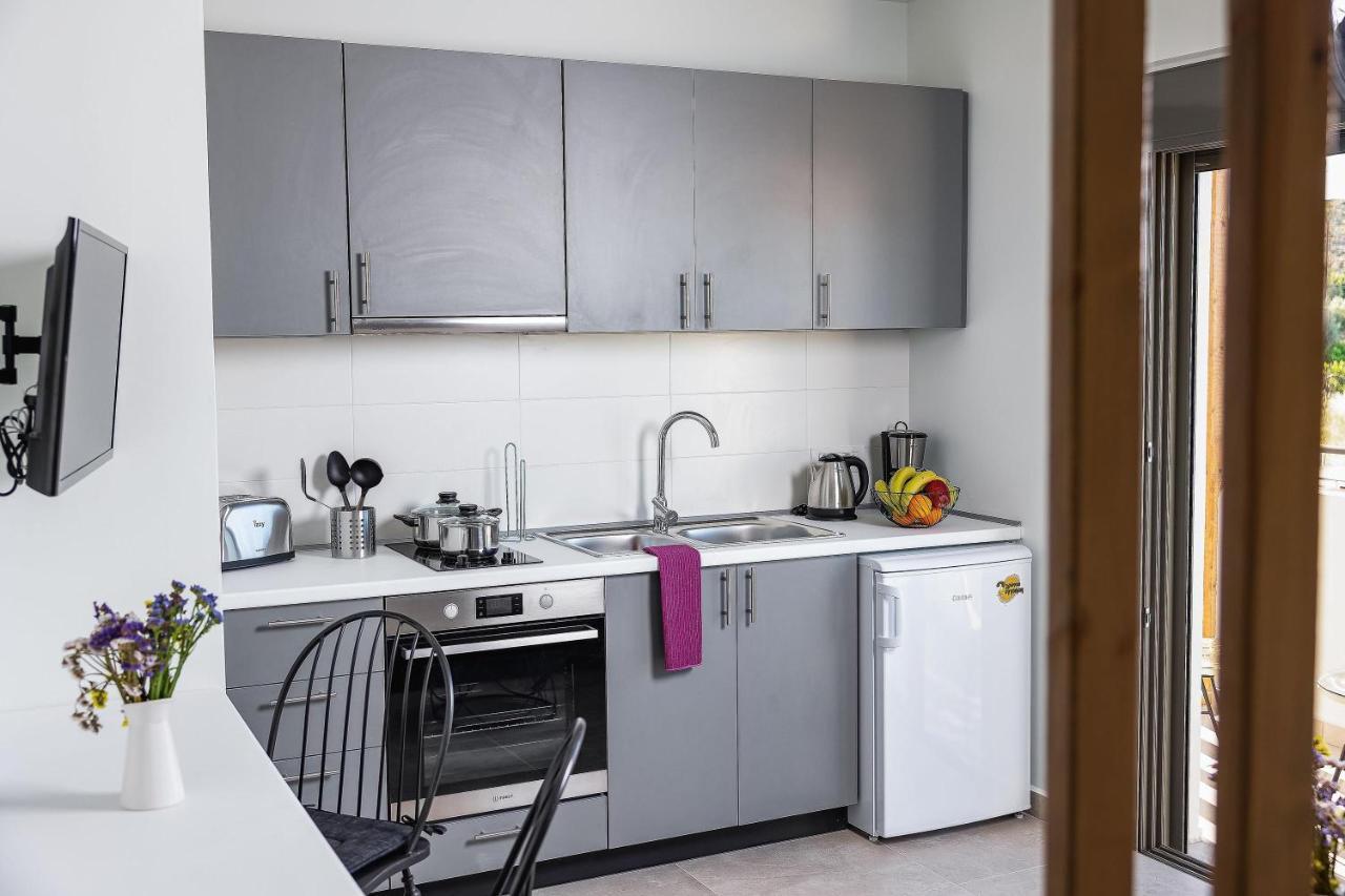 Kipos Suites & Apartments (Adults Only) เกนนาดี ภายนอก รูปภาพ