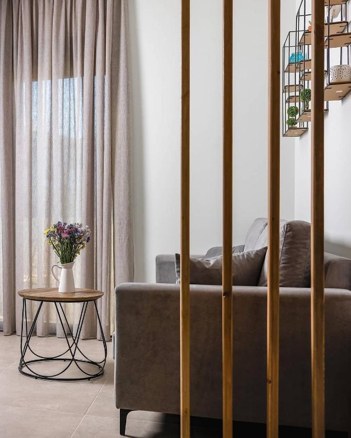 Kipos Suites & Apartments (Adults Only) เกนนาดี ภายนอก รูปภาพ